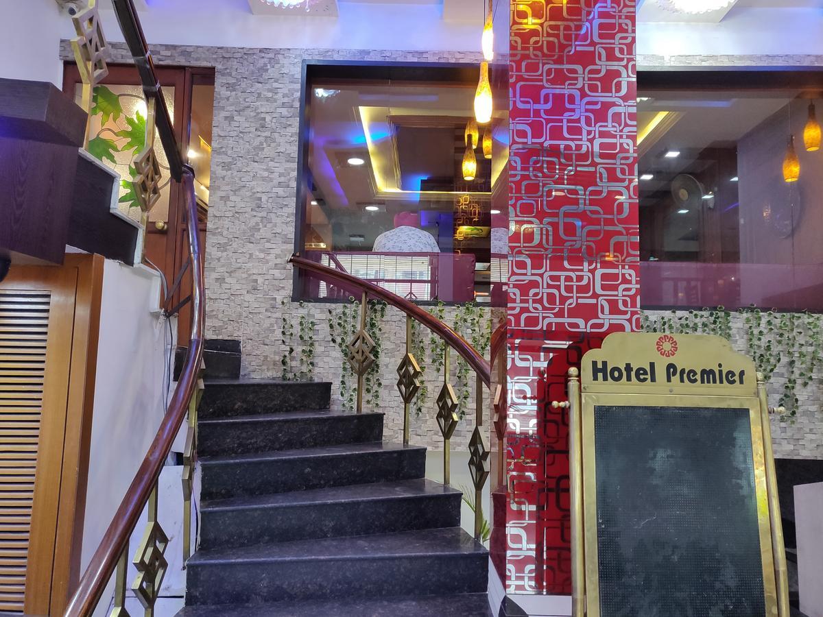 Hotel Premier Dzsammu Kültér fotó
